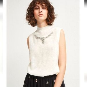 FRENCH CONNECTION Mathilde Embellished Split-Back Sweater top. Size XS NWT